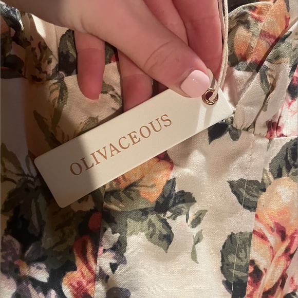 Floral Ruched Dress - Picture 3 of 5